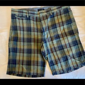 Size 36 banana republic plaid shorts